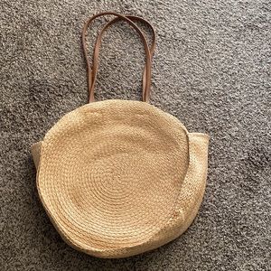 Straw purse 14 inches in width